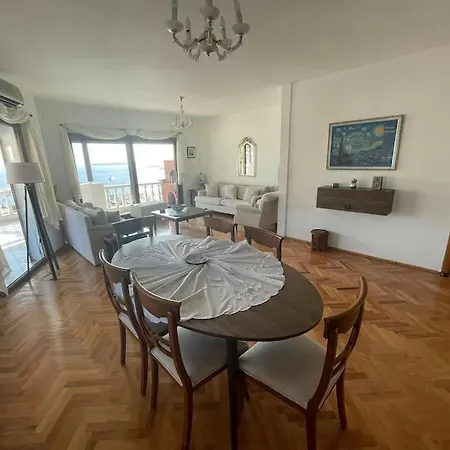 빌라 Dublex House With Castle, Sea & View 150 M2 Bodrum